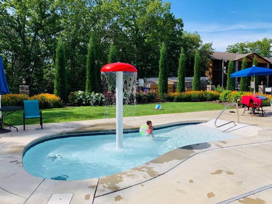 The Lake Fish-Amazing Views-Sleeps 24-Indoor-Outdoor Pools Branson Buitenkant foto